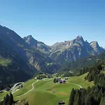 In Bei Arlberg *